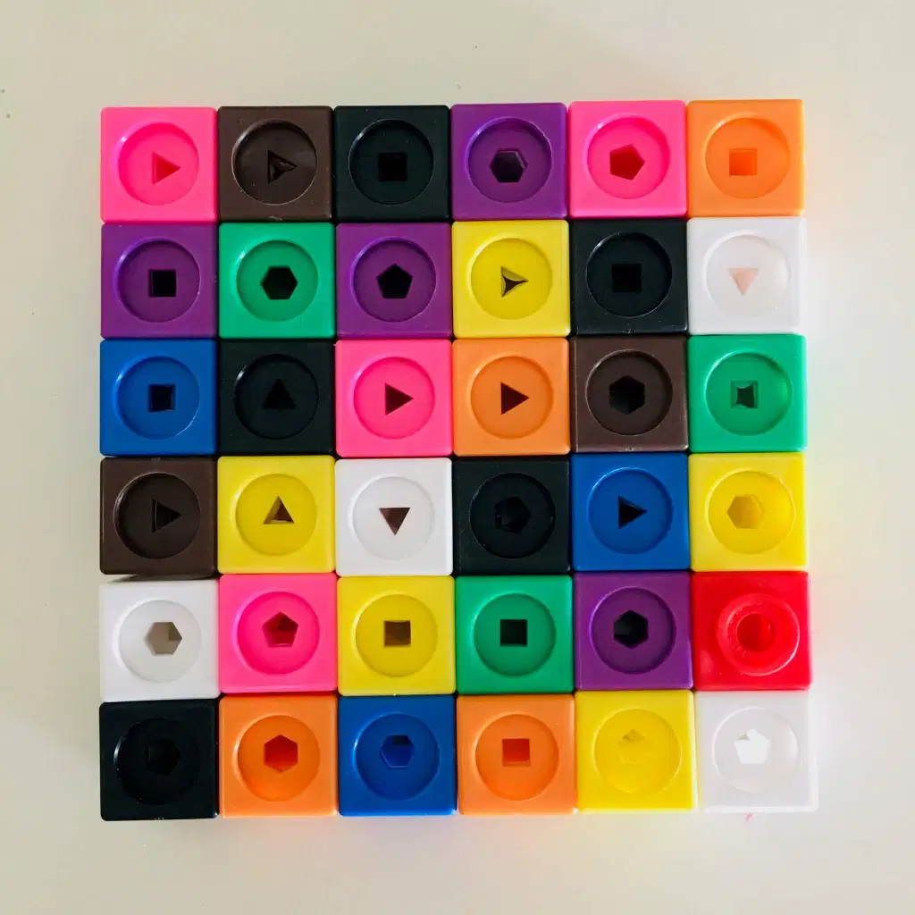 A square constructed from multicoloured 36 Mathlink cubes